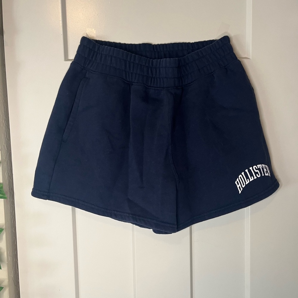 Navy blue loungewear Hollister sweatshorts